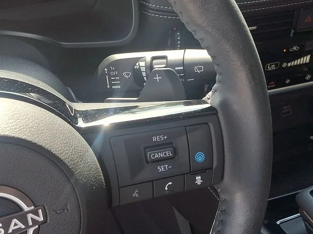Used 2023 Gray Nissan Platinum image 23