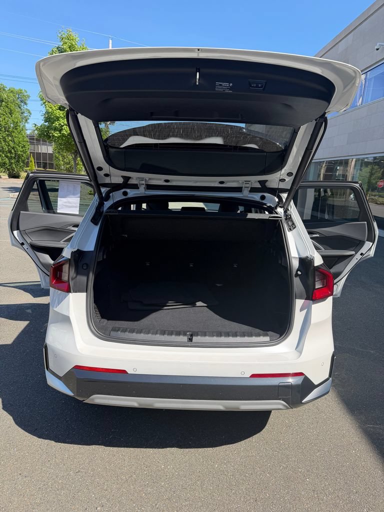 2025 BMW X1 28i - Photo 8