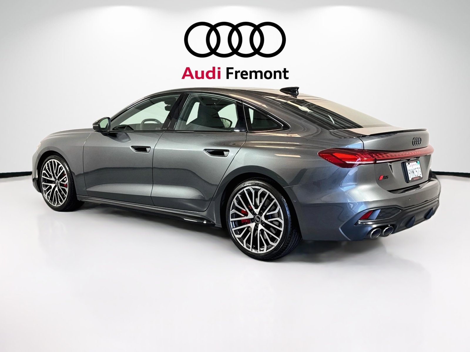 Used 2025 Gray Audi Premium Plus image 9