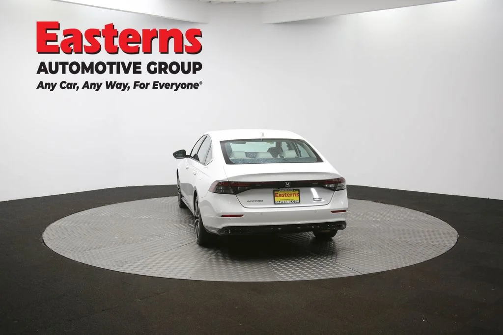 Used 2024 White Honda Touring image 64