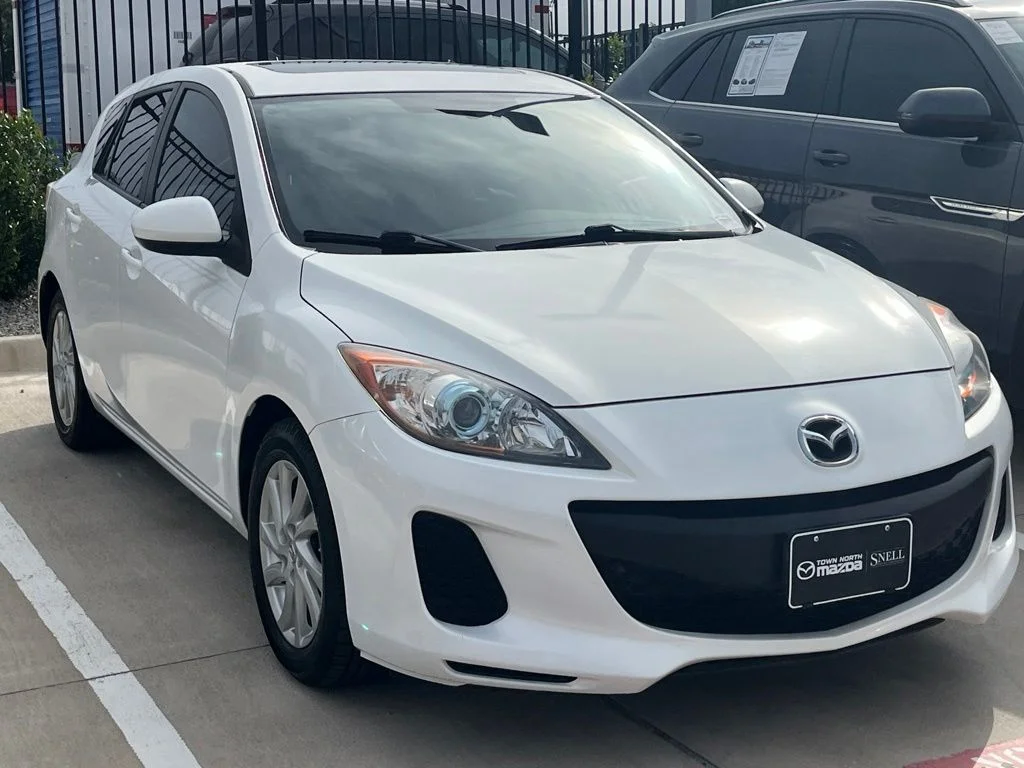 Used 2012 White Mazda i Grand Touring image 2