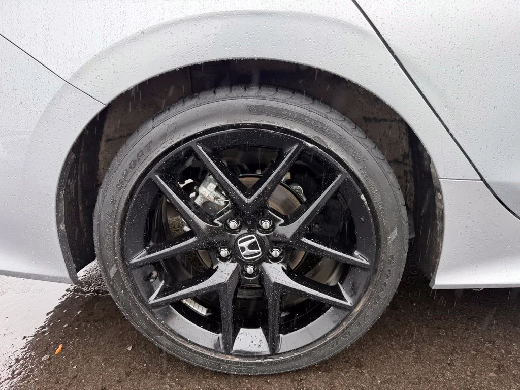 Used 2023 Lunar Silver Metallic Honda Sport image 9