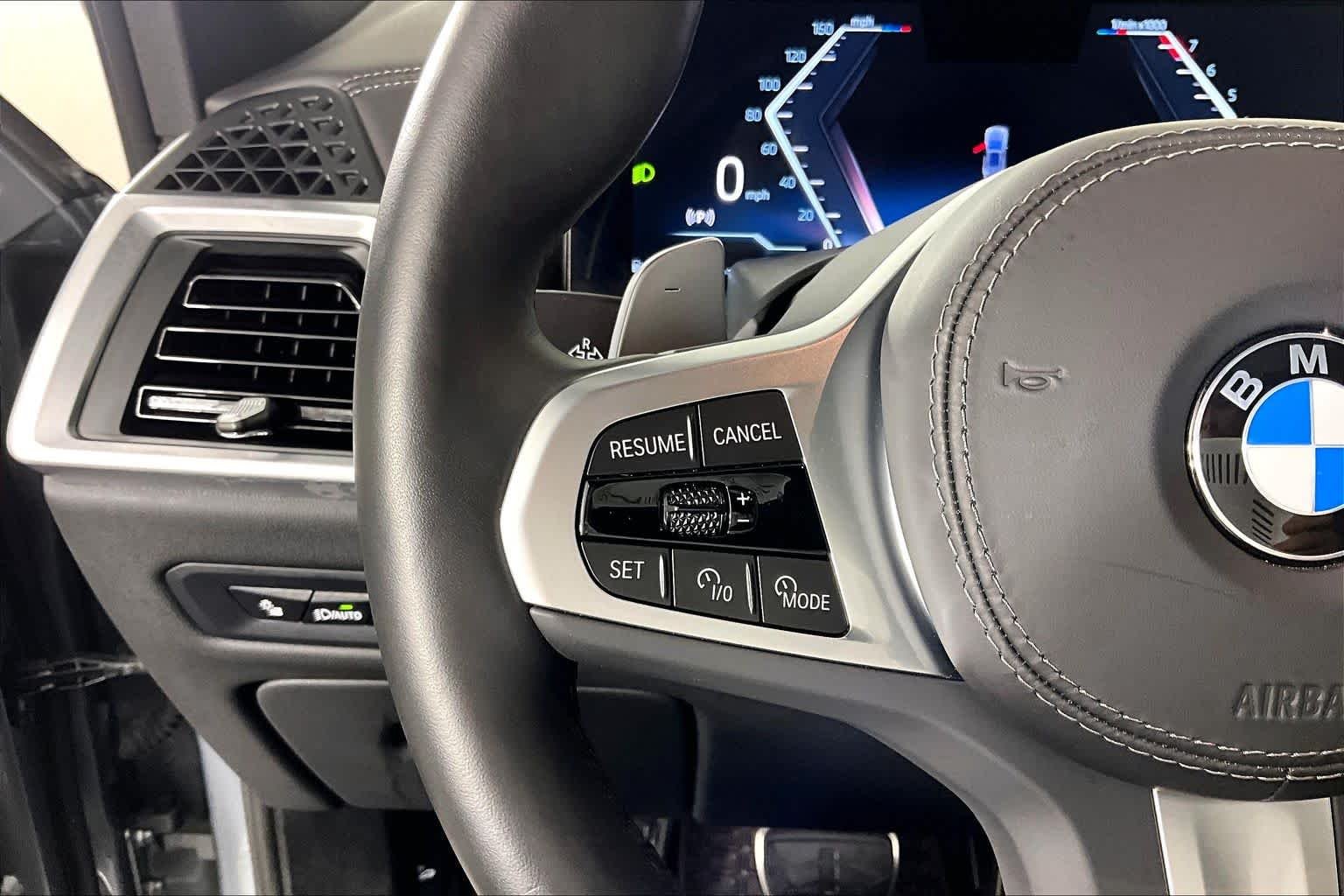 Used 2024 Skyscraper Grey Metallic BMW xDrive40i image 22