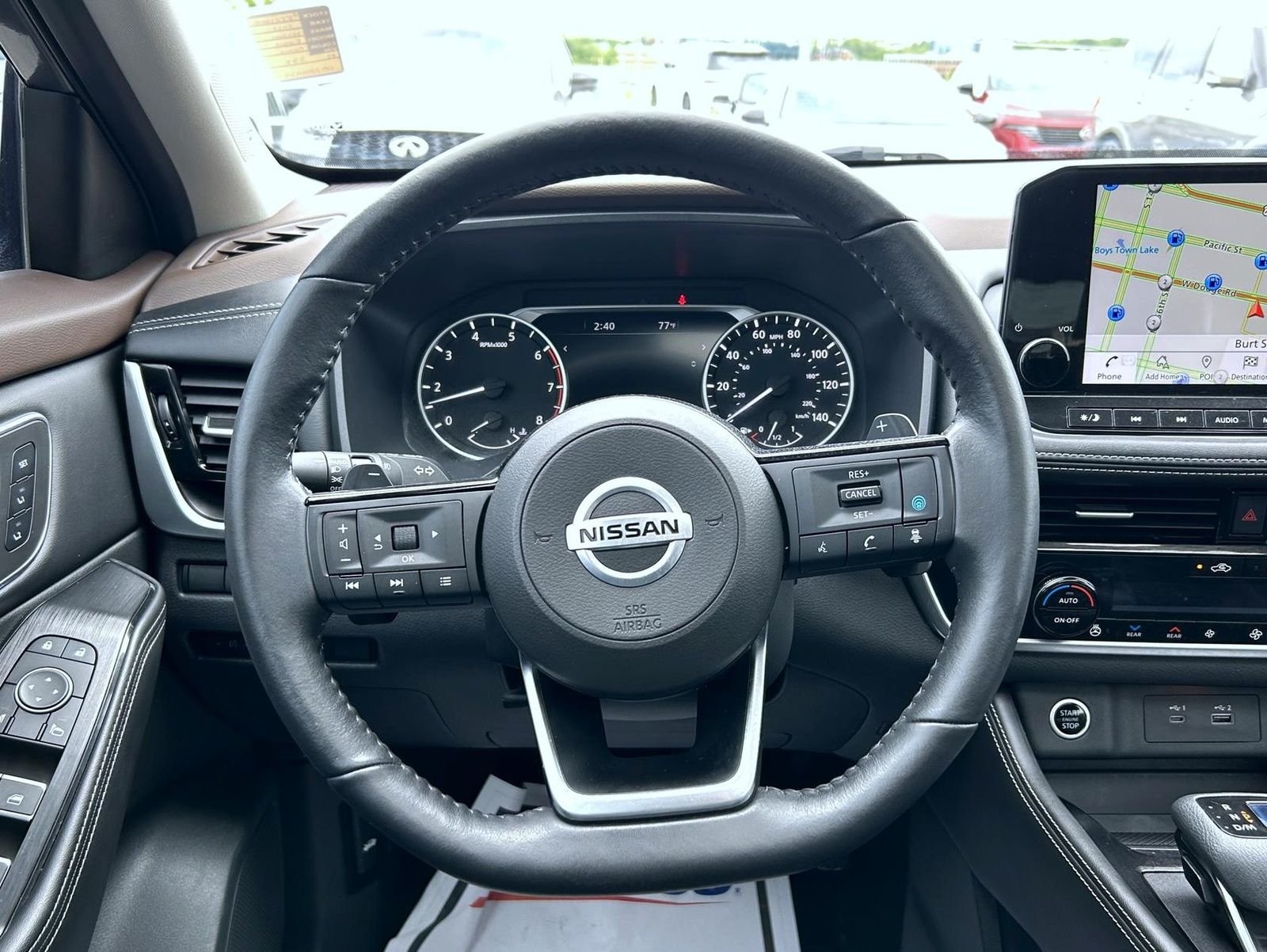 Used 2021 Gray Nissan SL image 11