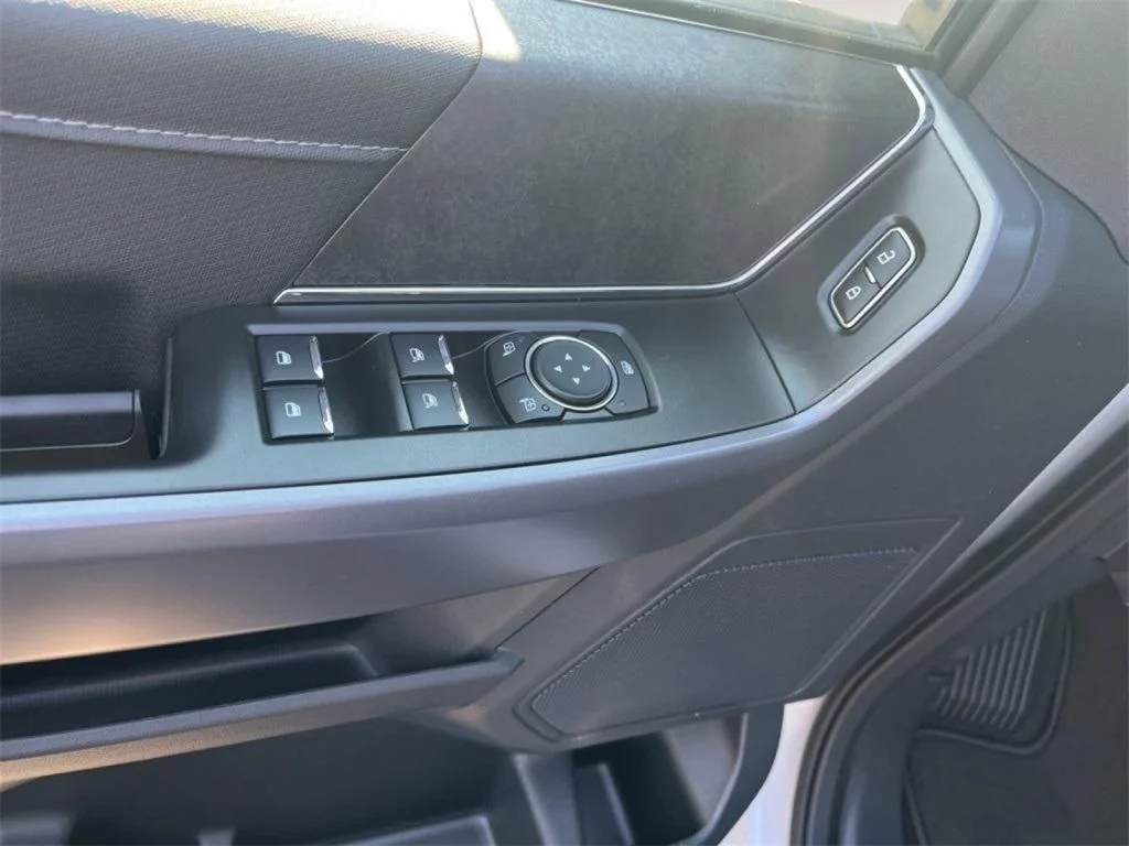 2025 Ford F-150 XLT - Photo 12