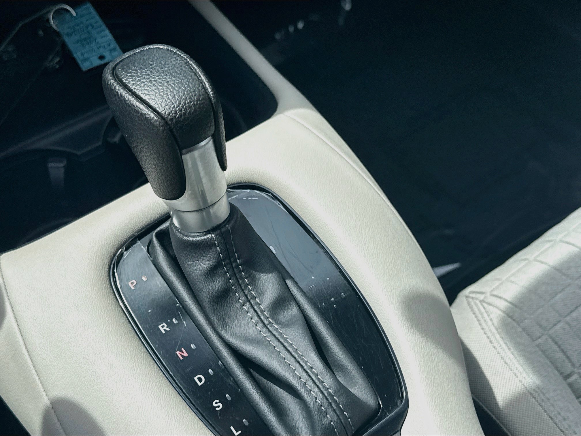 2025 Honda HR-V LX - Photo 15