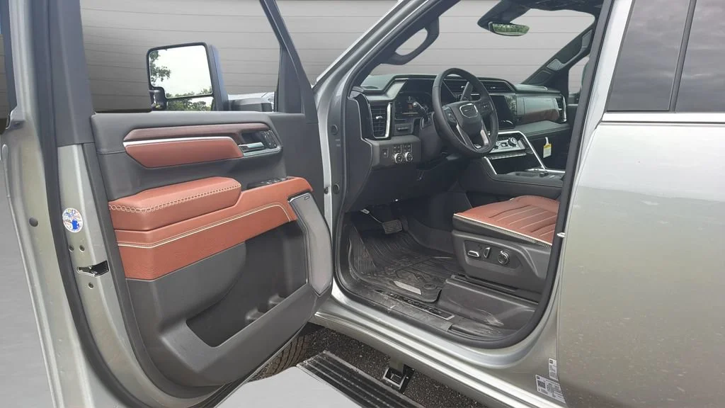 2026 GMC Sierra 2500HD Denali Ultimate - Photo 12