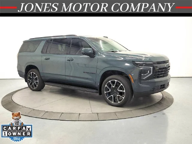 Used 2026 Gray Chevrolet RST image 1