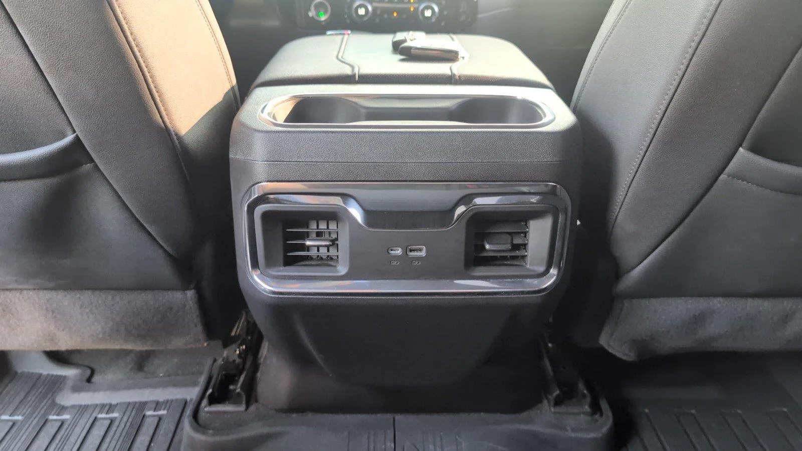 Used 2023 SUMMIT WHITE GMC SLT image 35