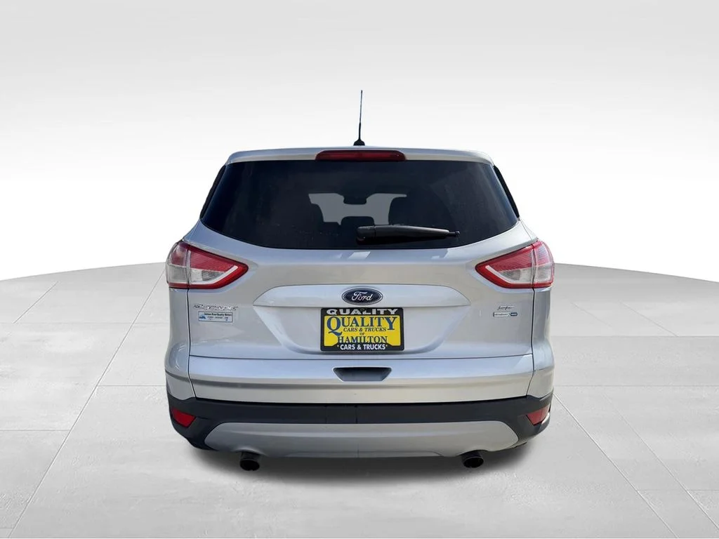 Used 2016 Silver Ford SE image 4