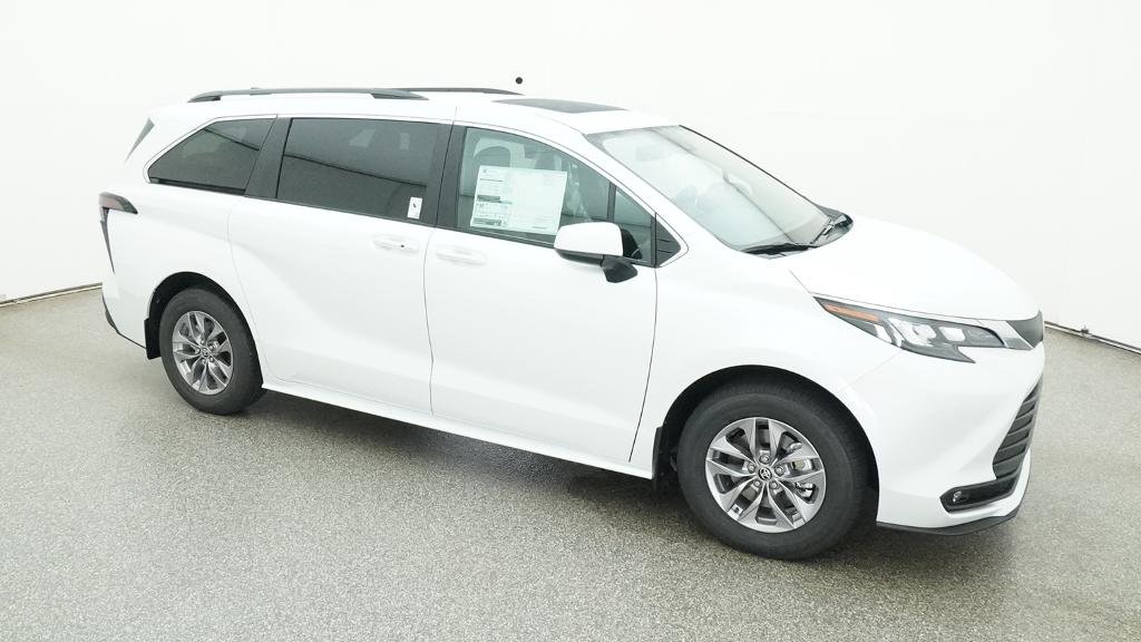 New 2026 Wind Chill Pearl Toyota XLE image 12