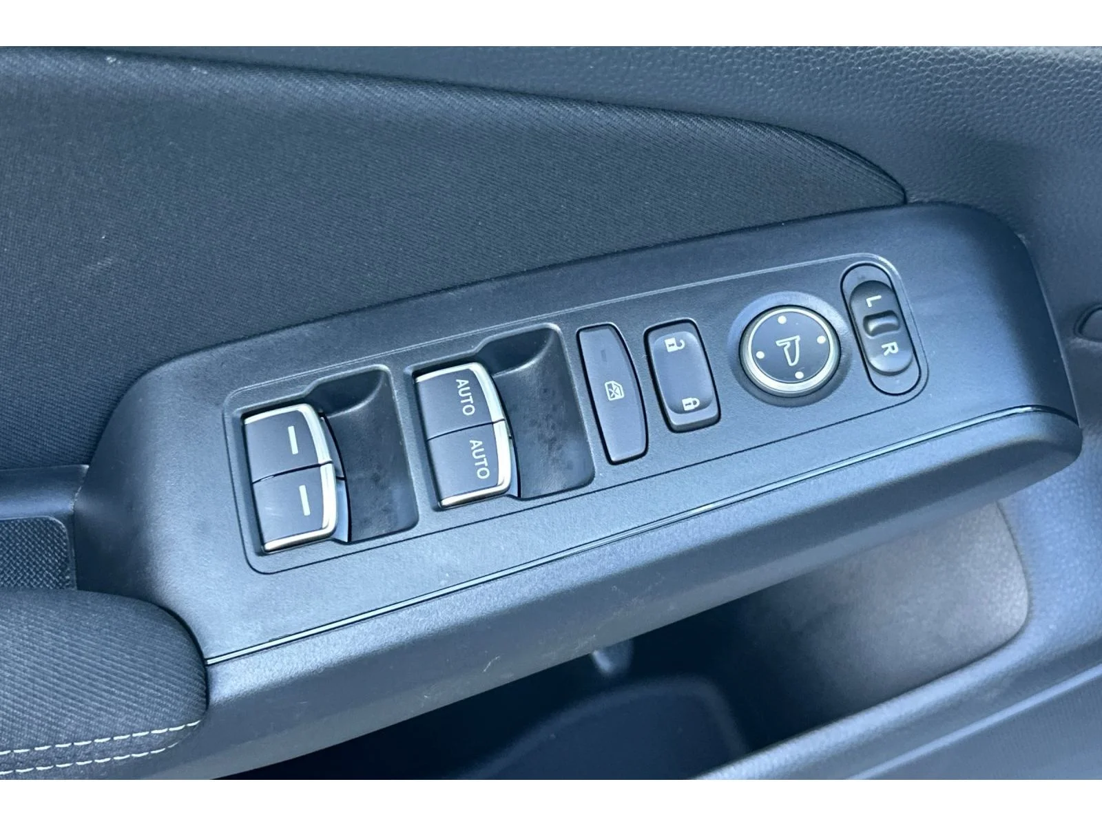 Used 2025 Solar Silver Metallic Honda Sport image 12