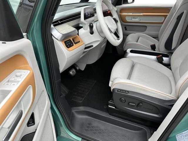 Certified Used 2025 Green Volkswagen 1st Edition image 13