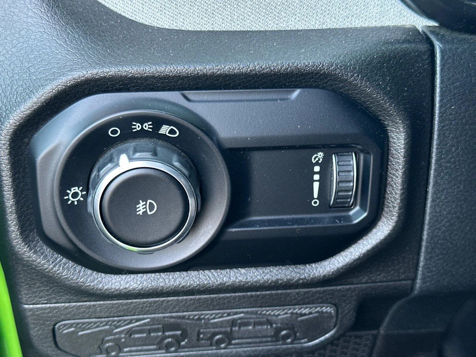 Used 2025 Mojito Clearcoat Jeep Sport image 25