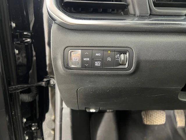 Used 2025 Black GMC Elevation image 15