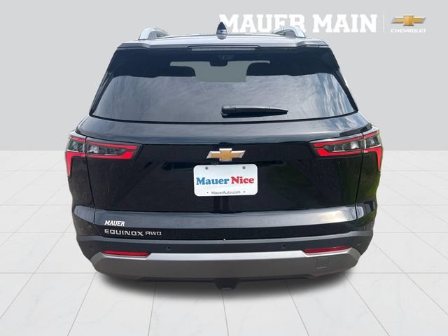 New 2026 Mosaic Black Metallic Chevrolet LT image 5