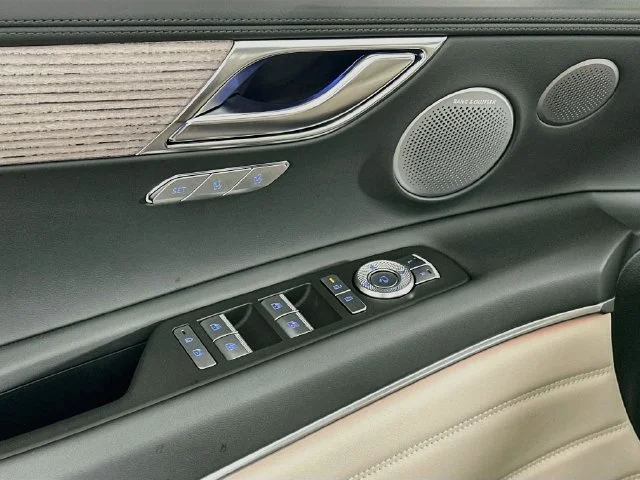 New 2027 Silver Genesis 2.5T Prestige image 11