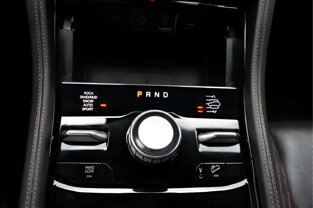 Used 2023  Jeep Summit Reserve image 25