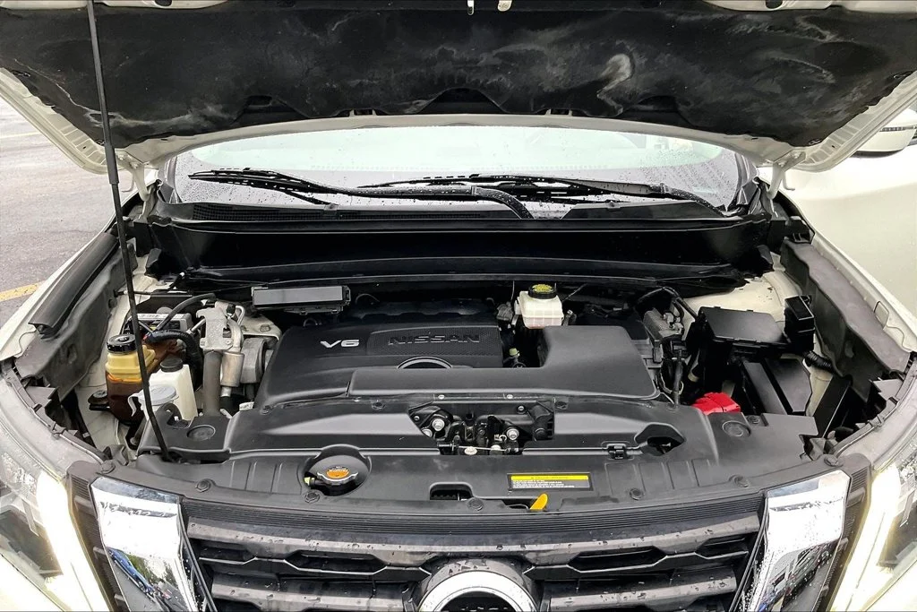 Used 2018 White Nissan SV image 11