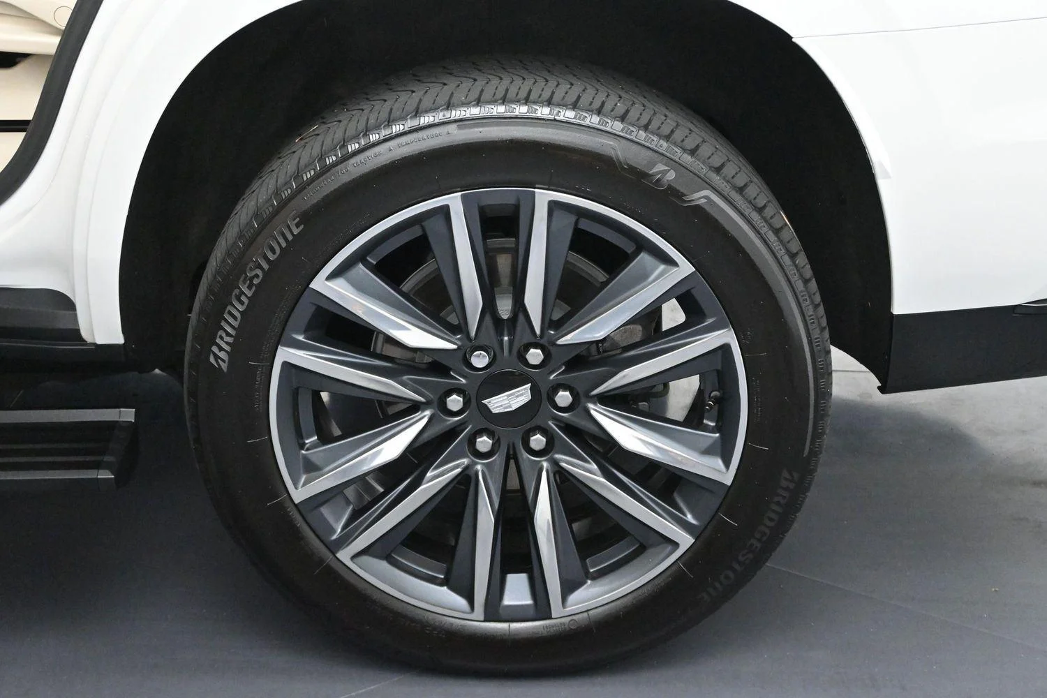 Used 2024 Crystal White Tricoat Cadillac Sport Platinum image 44