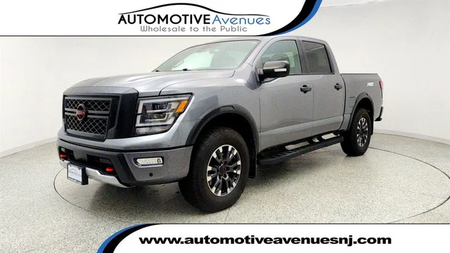 2024 Nissan Titan 4x4 Crew Cab PRO-4X w/ Convenience & Utility Pkg