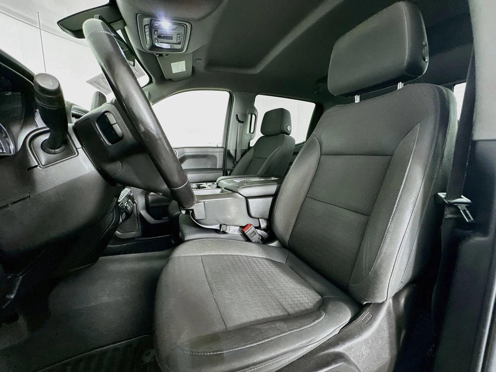 Used 2019 Summit White Chevrolet LT image 22