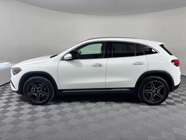 New 2026 White Mercedes-Benz GLA 250 image 4