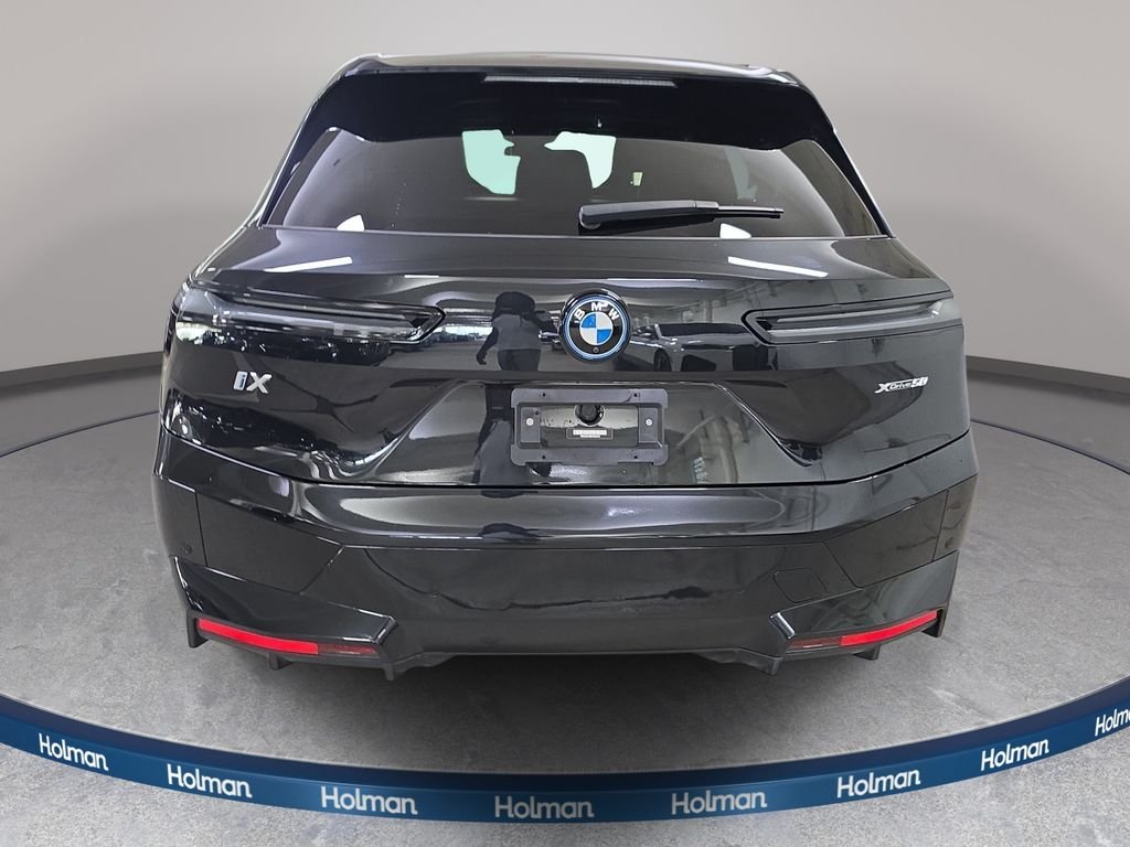 Certified Used 2024 Black Sapphire Metallic BMW xDrive50 image 8