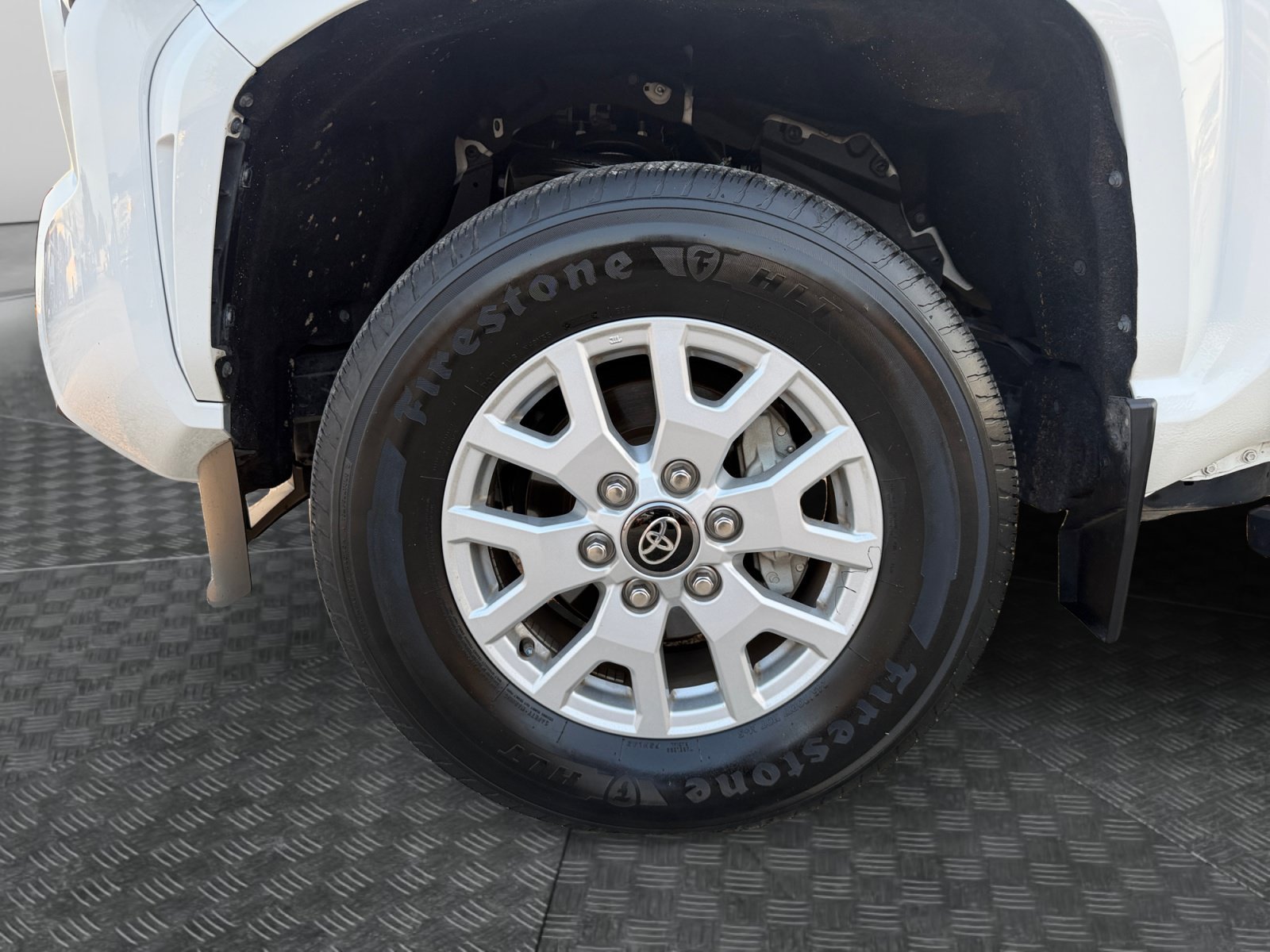 Used 2024 Ice Toyota SR5 image 9