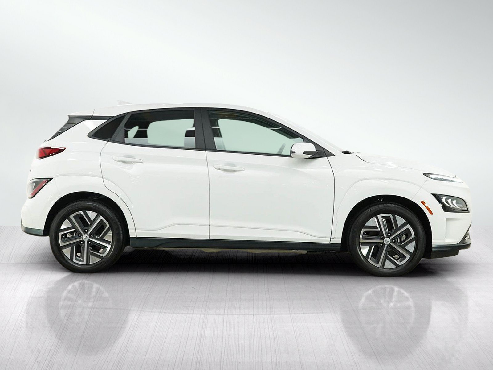 Certified Used 2023 Lunar White Hyundai Limited FWD image 7