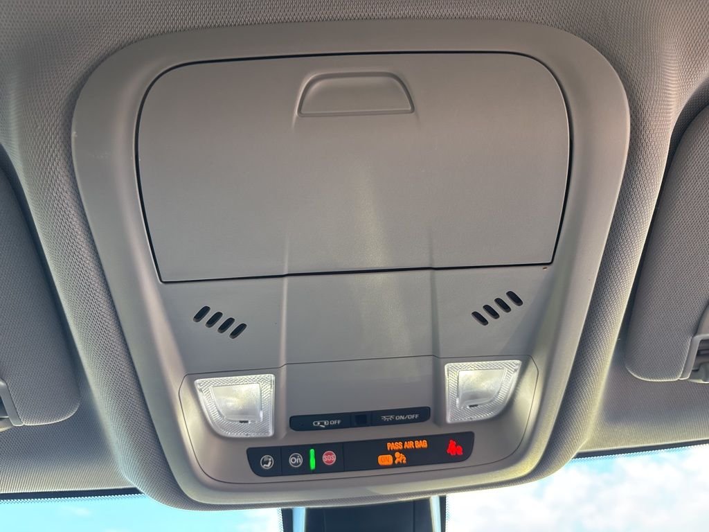 Used 2025 Black Chevrolet LT image 32
