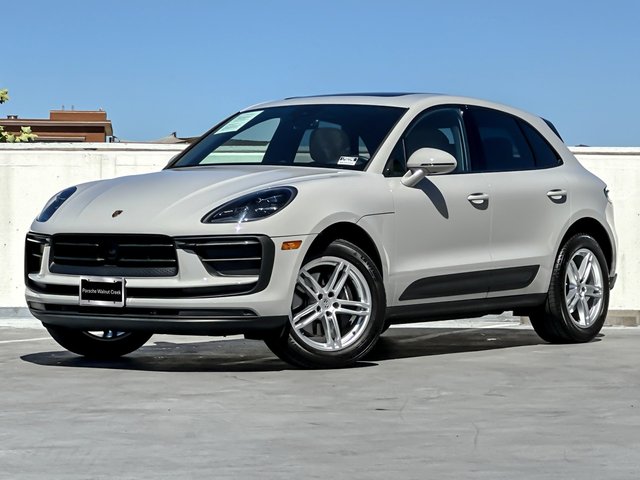 2026 Porsche Macan Macan (AWD)