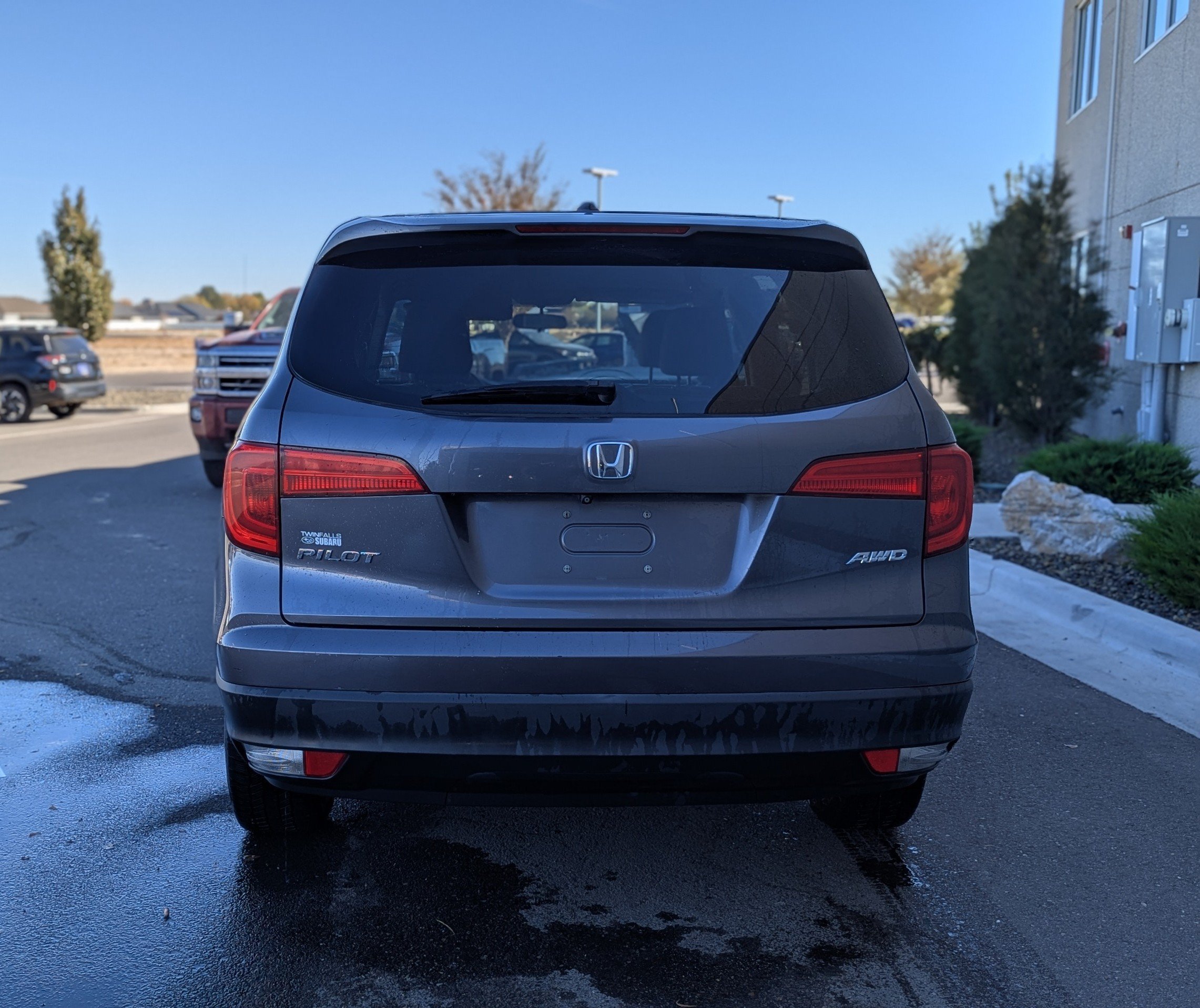 Used 2018 Silver Honda EX image 4