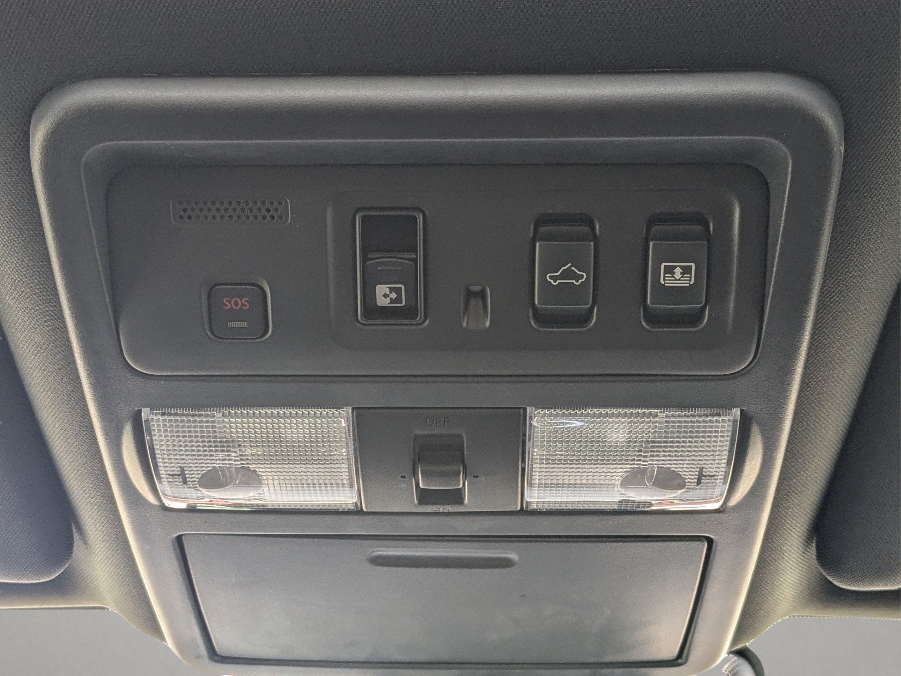 2020 Nissan Titan Platinum Reserve - Photo 20