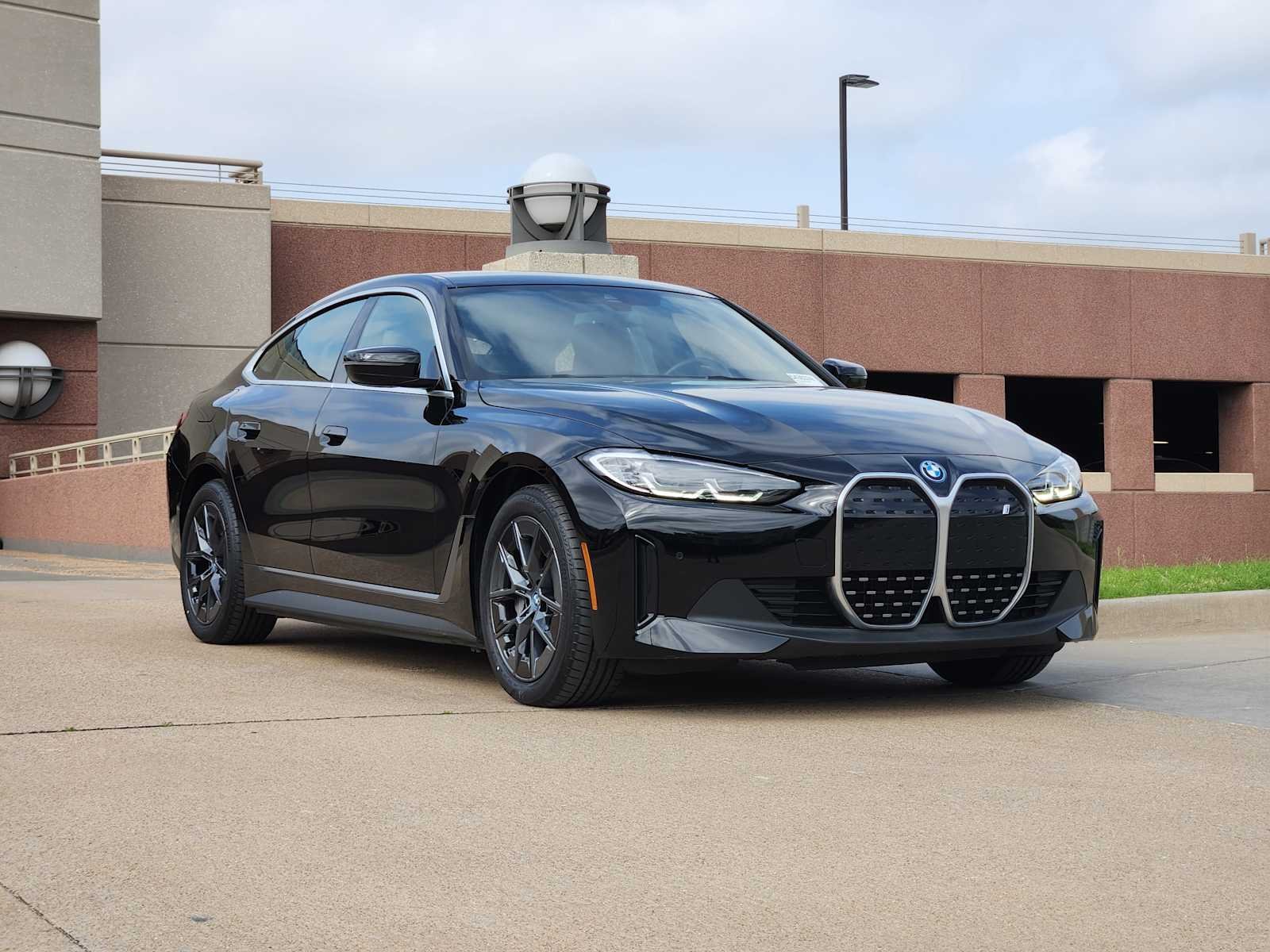 Used 2023 BMW i4 35 with VIN WBY43AW04PFR29409 for sale in Plano, TX