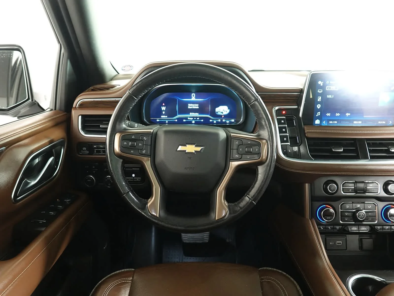 Used 2022 Summit White Chevrolet High Country image 23