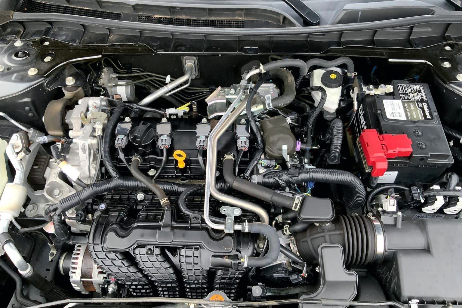 Used 2022 Gun Metallic Nissan 2.5 SV image 32