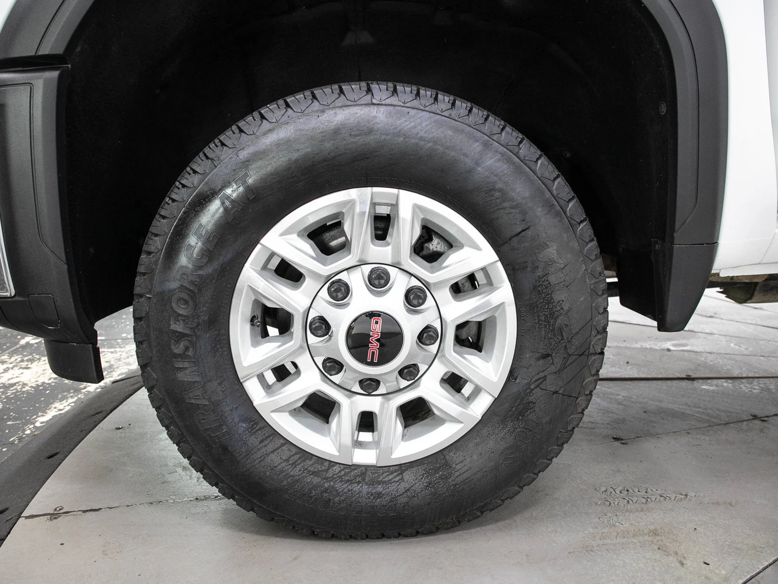 Used 2025 Summit White GMC Pro image 29
