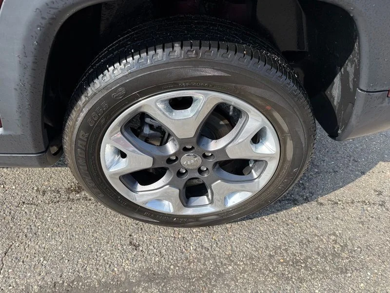Used 2021 Red Jeep Limited image 17