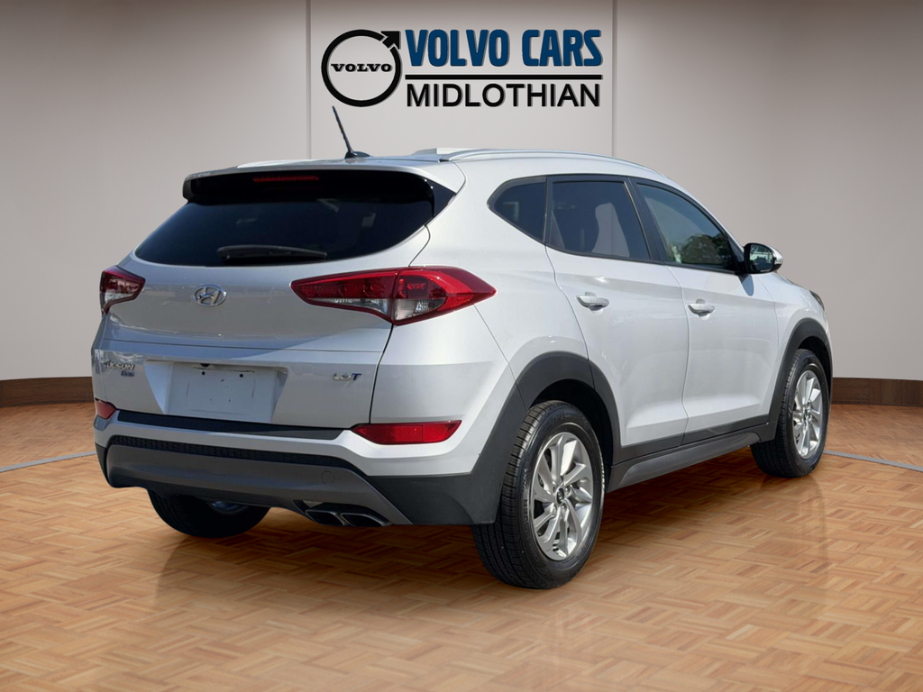Used 2016 Silver Hyundai Eco image 18