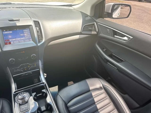 Used 2019 White Ford SEL image 19