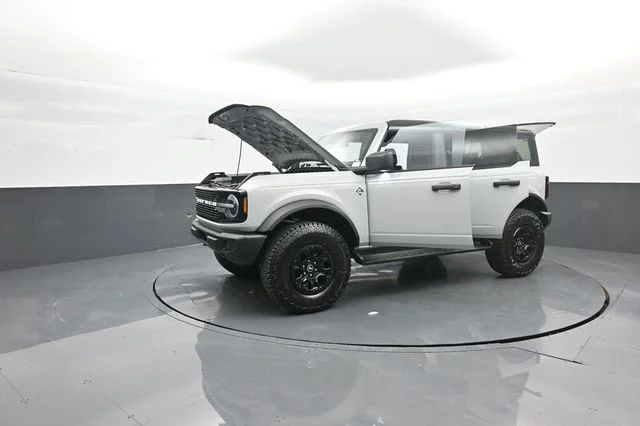 New 2026 Avalanche Gray Ford Outer Banks® image 39