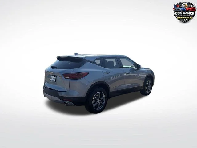 Used 2025 Gray Chevrolet LT image 5