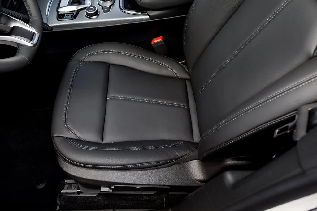 2025 Alfa Romeo Stelvio Base - Photo 19