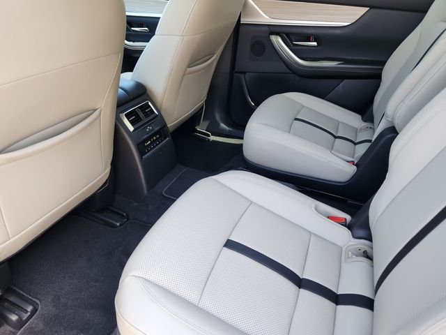 Used 2024 Blue Mazda Premium image 9