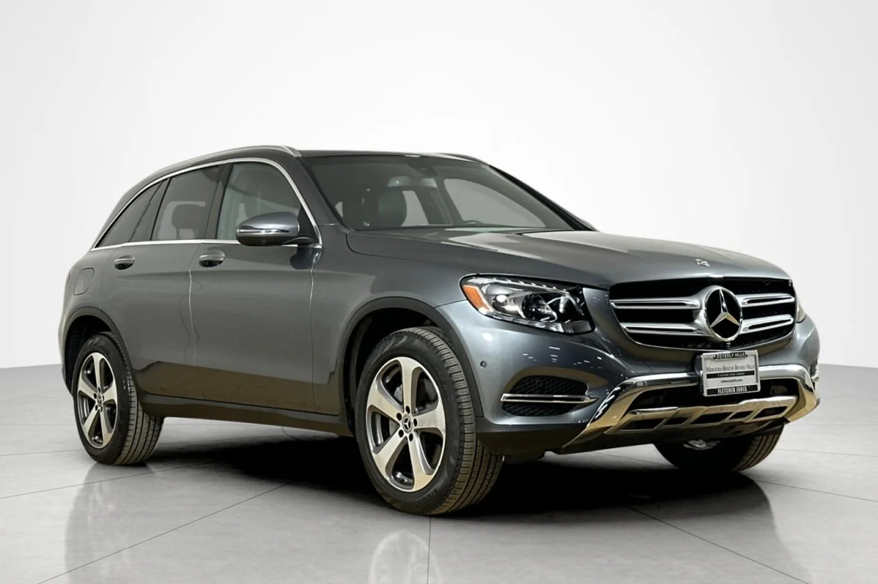 Used 2018 Selenite Grey Metallic Mercedes-Benz GLC 300 image 7