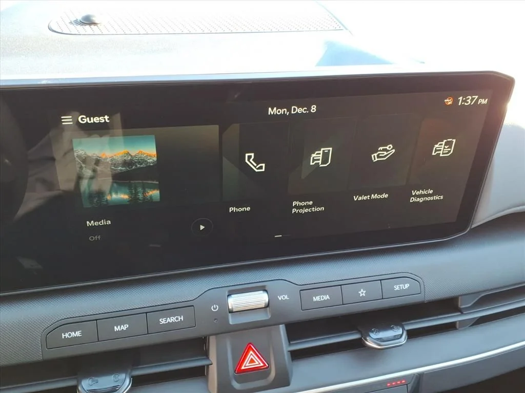 2025 Kia K4 LXS - Photo 15