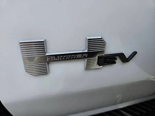 2024 GMC HUMMER EV 3X - Photo 23