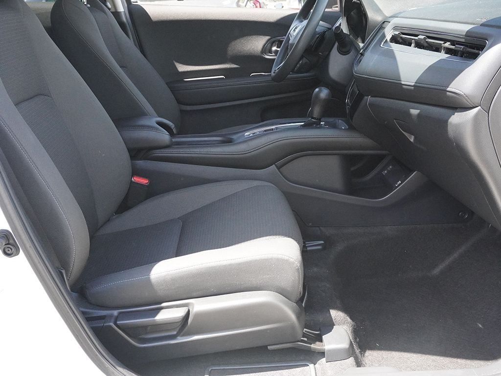 Used 2021 White Honda EX image 26