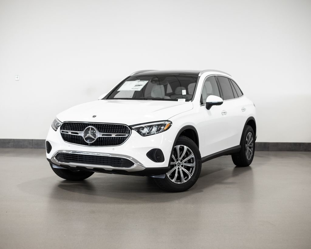 New 2026 Polar White Mercedes-Benz GLC 300 image 1